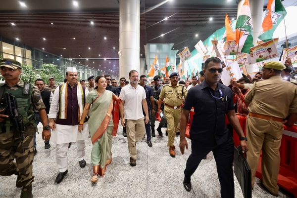 Indian opposition leader Rahul Gandhi’s convoy involved in highway pile-up