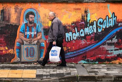 The arrival of soccer star Mohamed Salah to Turkey sparked a wave of excitement, in photos
