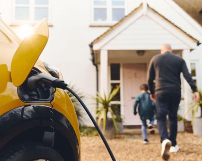 UK looking to give carmakers incentives to turn EVs into ‘power plants on wheels’