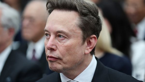 Ukraine-Musk Dispute Continues to Escalate. Kyiv Now Rejected Violating Starlink Terms.