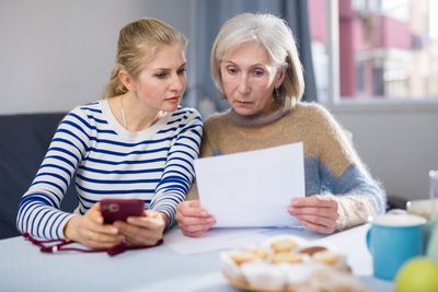 7 Things Families Should Never Do With a Loved One’s Money After They Die