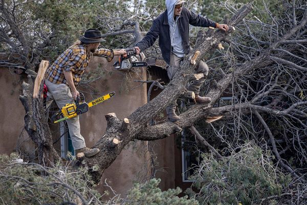 Flood warning lingers in Four Corners as soaked towns face sewage-tainted waters. 1 death reported
