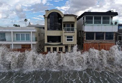 Coastal California braces for flooding amid forecast of ‘record-breaking tides’