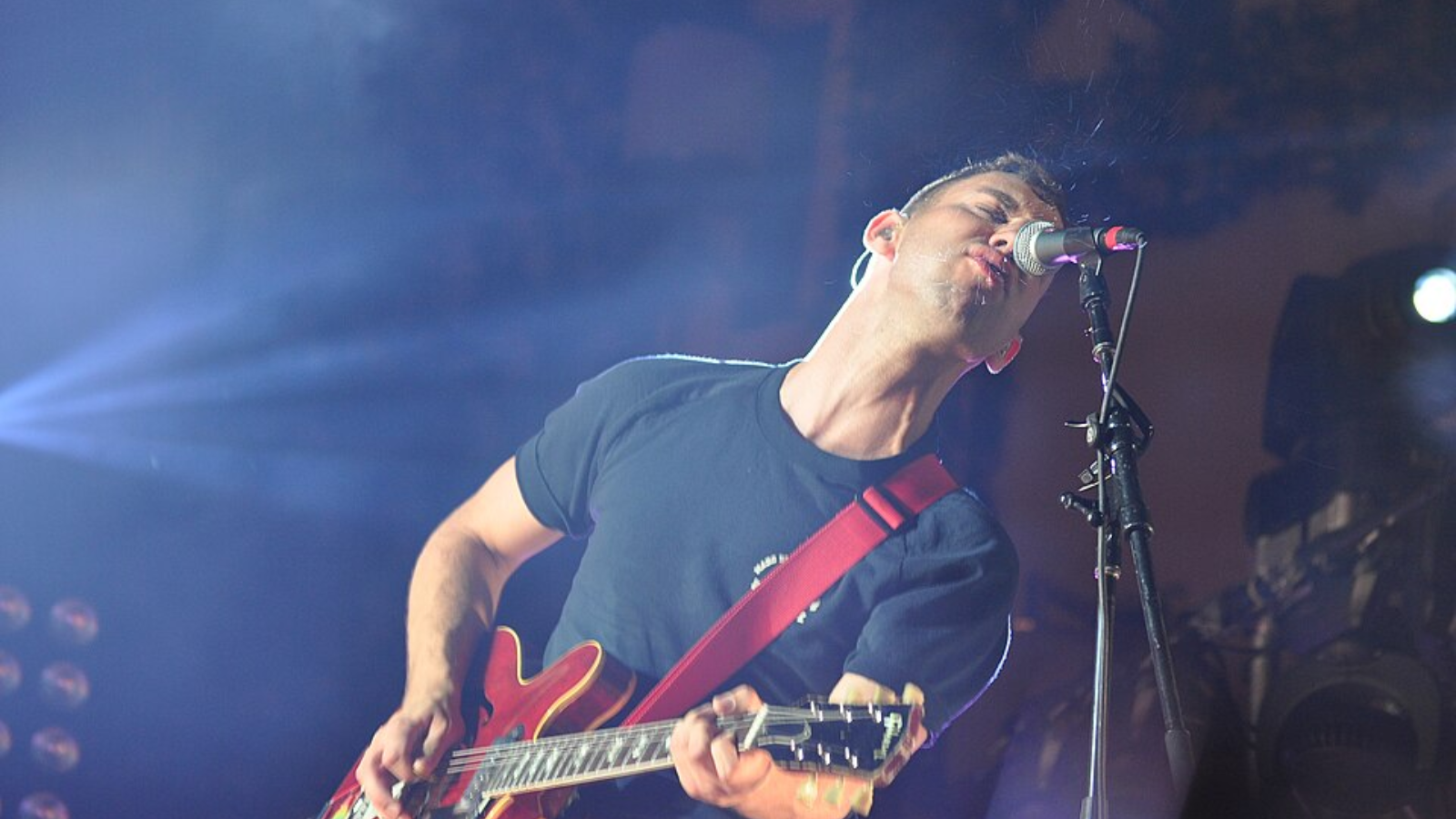 Jack Antonoff Tells Ed Sheeran to 'Stand the F*ck Up'…