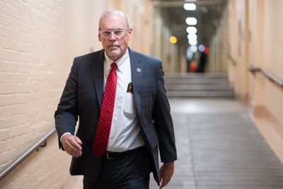 Warrant debate continues to hang over FISA renewal - Roll Call