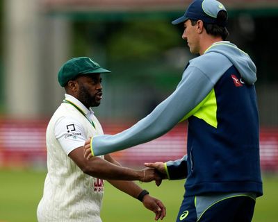 Starc strikes back as Australia dismiss South Africa for 329 on day one of third Test – as it happened