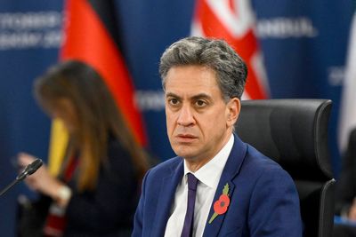 Ed Miliband ‘deeply concerned’ after MPs detained by Israel and barred from entering West Bank