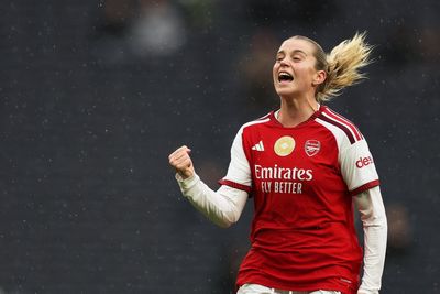 Alessia Russo hails 'role model' Harry Kane's Ballon d'Or win for fresh Arsenal motivation
