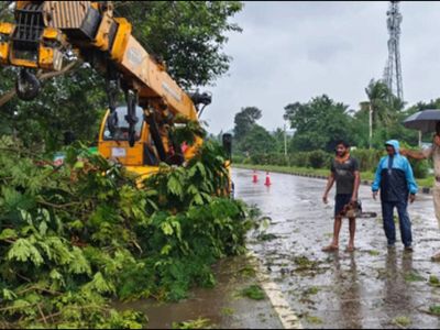 Cyclone Arnab prompts cancellation of 21 flights at Vijayawada, Visakhapatnam airports