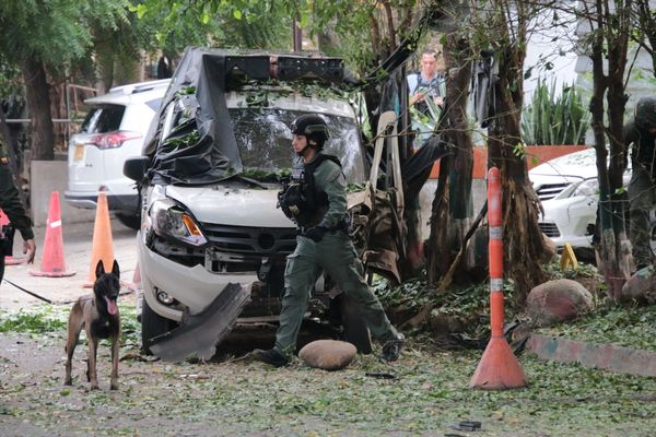Bomb blast near Colombia’s border with Venezuela injures at least 4 police officers