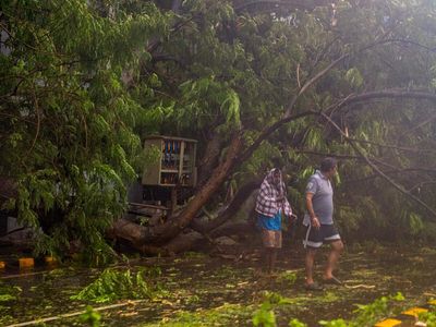 Cyclone Arnab begins landfall process along Andhra Pradesh coast near Yanam