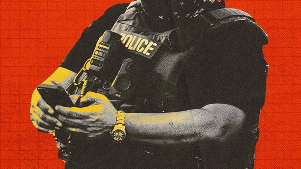 CBP Really Doesn't Want To Reveal What It Does to Americans' Phones