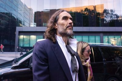 Russell Brand says no friends or former colleagues would give evidence in his defence at rape trial