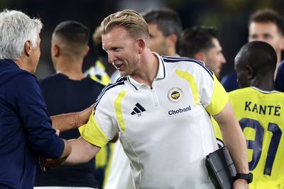 Dirk Kuyt appointed interim Fenerbahce manager to set up Liverpool reunion