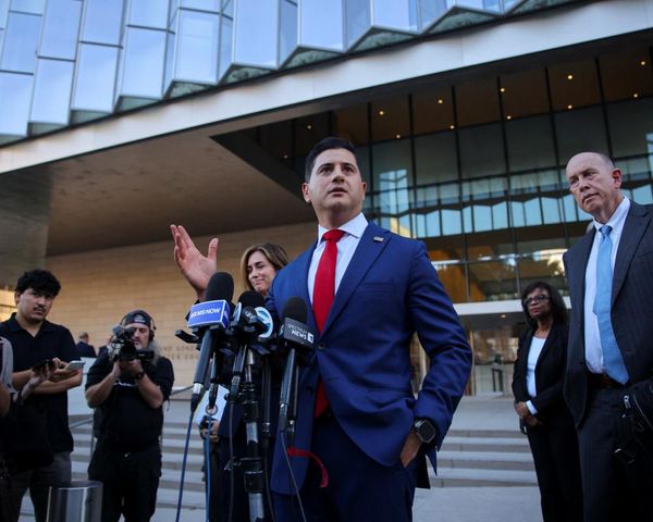 Judge rules Trump-appointed US prosecutor in Los Angeles is not serving legally – US politics live