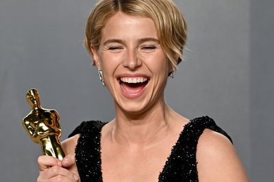 Jessie Buckley and Tobias Menzies among stars lined up for Royal Court Theatre