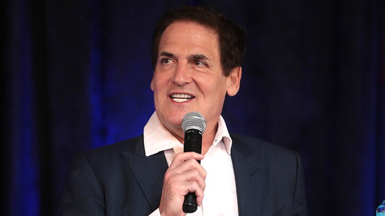 Mark Cuban Says 'We're in a Bubble' and Warns AI Data…