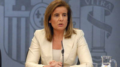 Train Crash in Spain Kills 68 Including Former Minister Fátima Báñez in High-Speed Rail Disaster