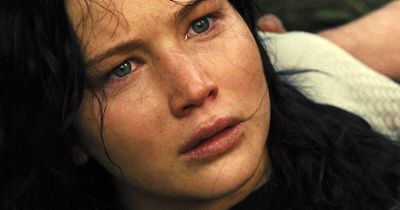 Jennifer Lawrence Reveals Her Mom’s Brutal Comment At ‘The Hunger Games’ Premiere That She Still Thinks About