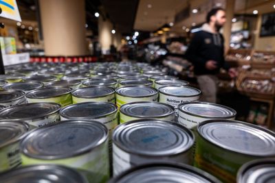 More Than 44,000 Cans of Walmart Great Value Fruit Cocktail Recalled Over Elevated Lead Concerns in Seven States