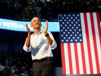 Trump and Obama trade barbs in closing week of US midterm election