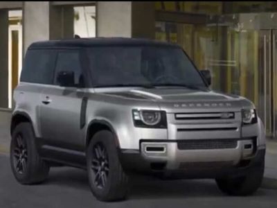 Why Is the Land Rover Defender Suddenly So Much Cheaper?