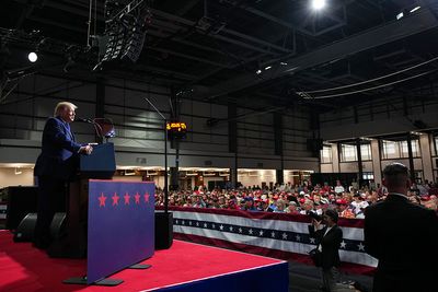 Back in SC, Trump touts Graham, criticizes Andrews - Roll Call