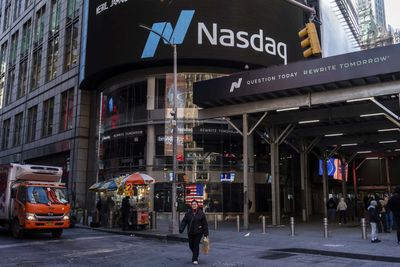 Nasdaq futures tumble over 2% as Amazon, Intel stoke AI spending concerns