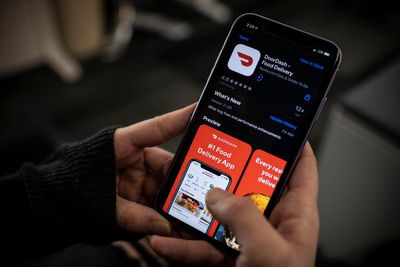 Congress looks at banning delivery apps from listing restaurants without permission