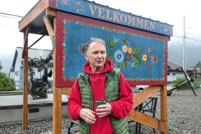 FBI visits Dan J. Sullivan donor in candidate's home town as Alaska Senate probe widens
