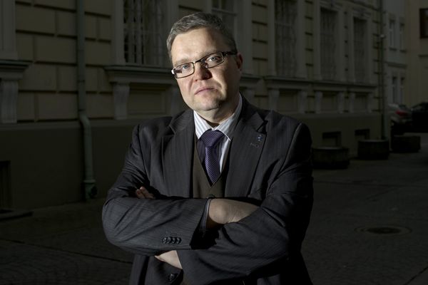ECB Can Renew Free Loans to Banks If Needed, Council Member Says