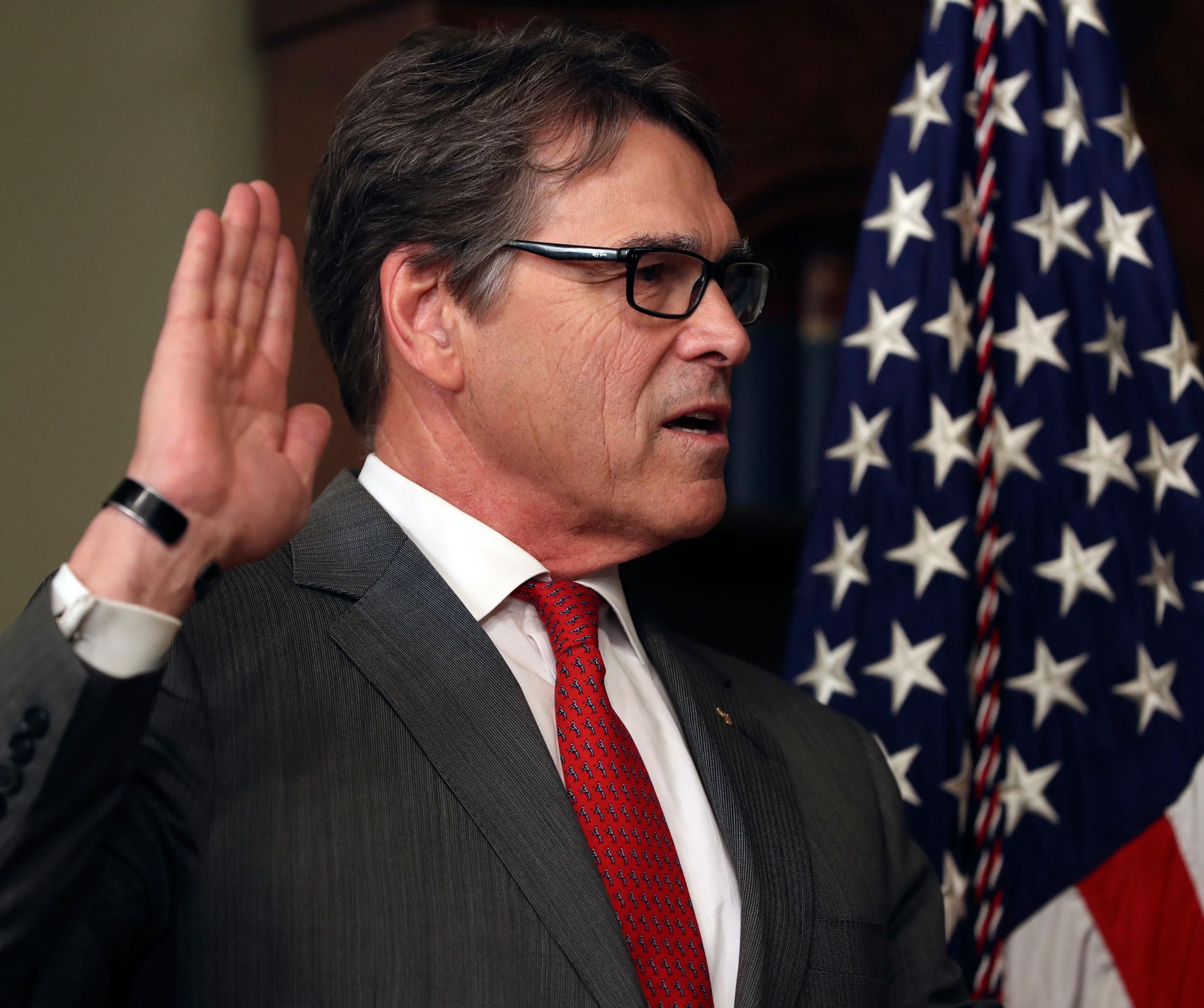 Donald Trump's energy secretary Rick Perry sworn in