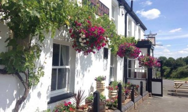 Great country pubs in the UK: readers’ tips
