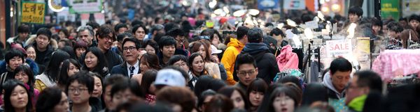 Korea Consumer Confidence Rebounds to Near Pre-Scandal Level