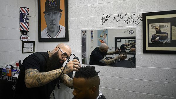 Marlins' official barber keeps players looking good
