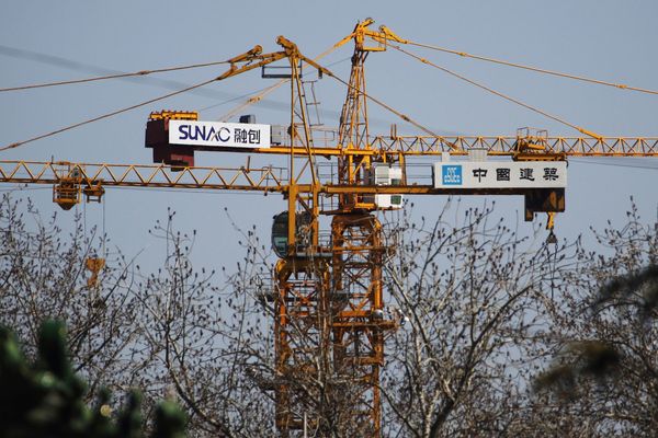 Sunac to Pay Record $9.3 Billion for Wanda Hotels, Theme Parks