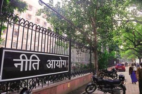 NITI Aayog bats for water conservation, groundwater banking