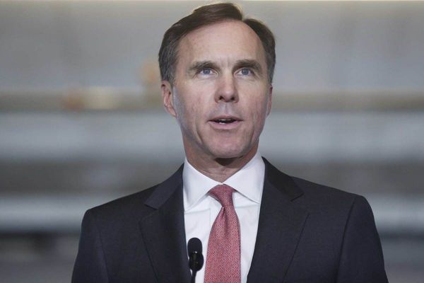 Morneau Won't Budge on Deficits Despite Canada's Red-Hot Growth