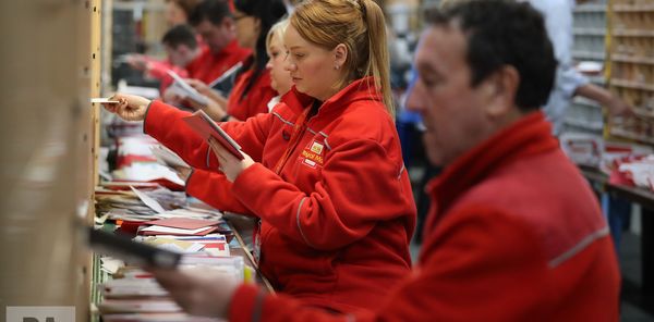 Royal Mail workers' vote for a national strike offers a lesson in how to organise effectively