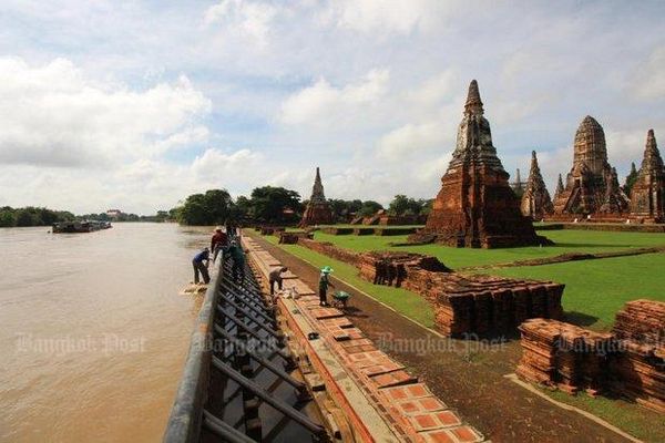 Floods feared as monsoon sweeps in