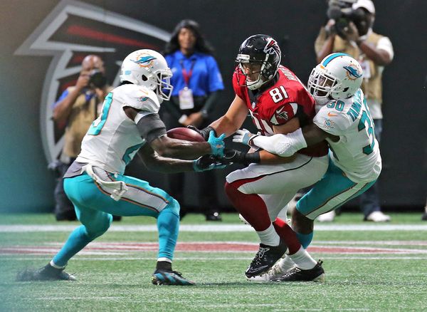 Dolphins rally to beat Falcons, 20-17, in stunning win