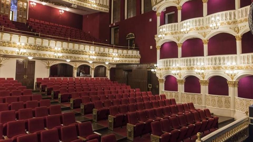 Mumbai’s restored Royal Opera House bags UNESCO…