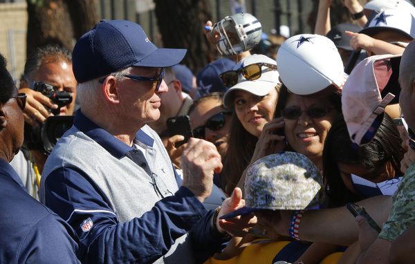 Jerry Jones apologizes for inappropriate racial…