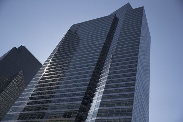 Goldman `Pretty Optimistic' for 2018 Despite China Debt Unknowns