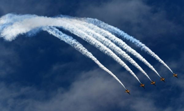 Pilot injured as S. Korean jet catches fire at Singapore Airshow