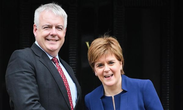 Welsh and Scottish governments raise pressure over Brexit plans