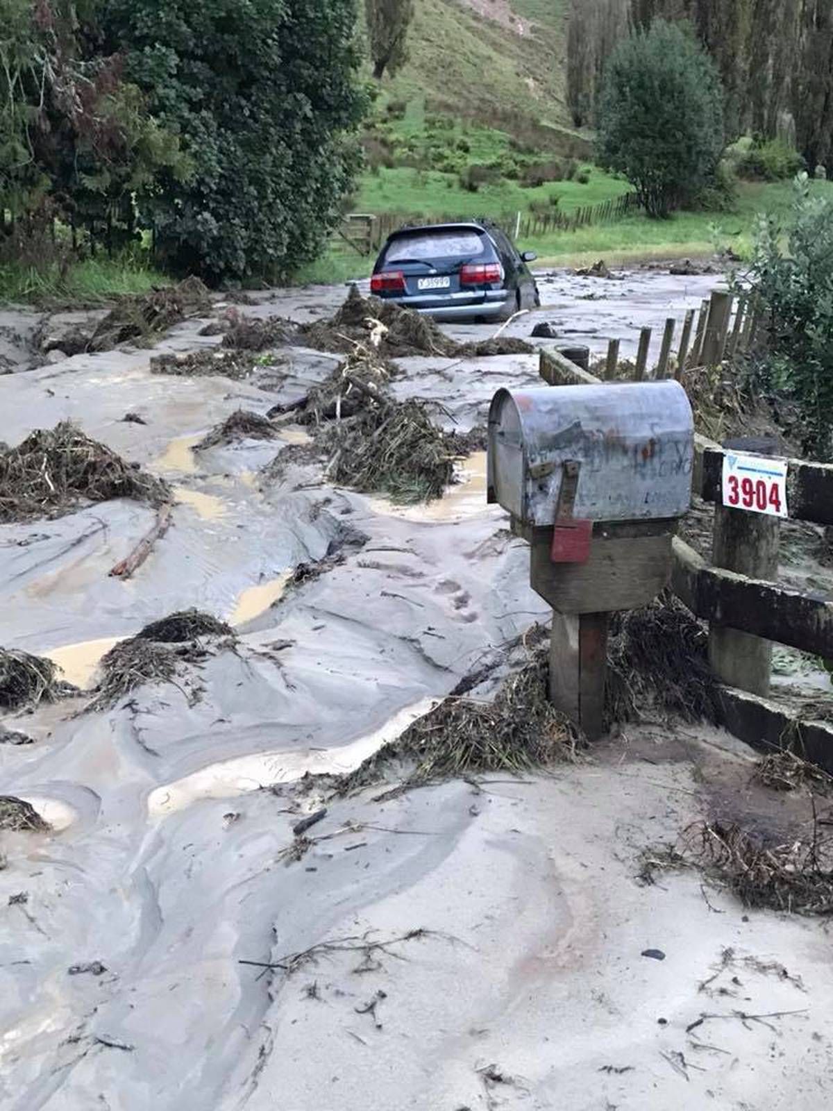 Vibrant Heavy Rain Causes Slips, Flooding In Ruapehu Background in 4K Vibrant Heavy Rain Causes Slips, Flooding In Ruapehu Background in 4K