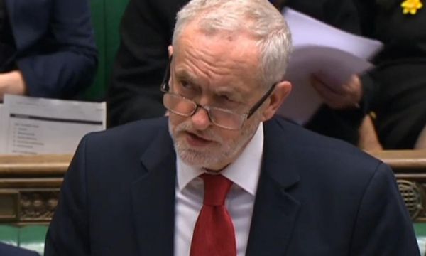 Government wins Commons vote over Syria military action