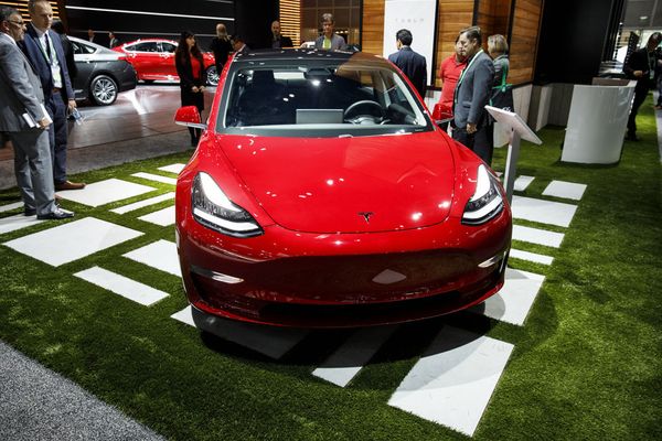 Japan Carmakers Start China EV Push With Tried and Trusted