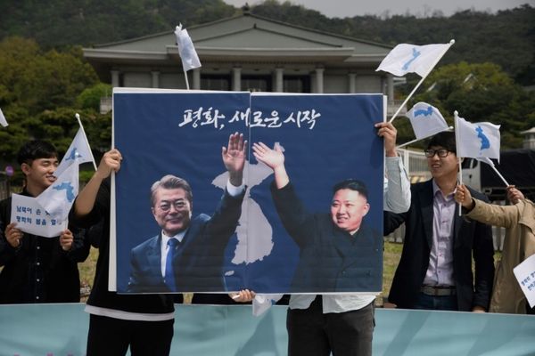 Kim and Moon to meet at military demarcation line before summit